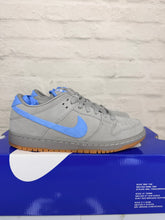 Load image into Gallery viewer, Nike SB Dunk Low Iron Low (2017)
