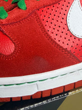 Load image into Gallery viewer, Nike SB Dunk High Big Gulp (2008)
