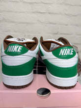 Load image into Gallery viewer, Nike SB Dunk Low Cinco de Mayo (2005)
