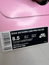 Load image into Gallery viewer, Nike SB Dunk Low Diamond Supply Co. Canary Diamond (Sample Friends and Family) (2018)
