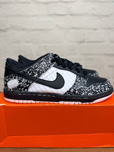 Load image into Gallery viewer, Nike Dunk Low Back to School Notebook (GS)(2007) - 5.5Y
