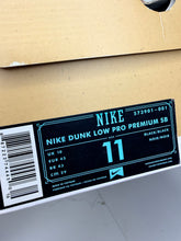 Load image into Gallery viewer, Nike SB Dunk Low Levis Black Denim
