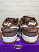 Load image into Gallery viewer, Nike SB Dunk Low Pro Paisley Brown (2022) - 9M
