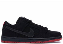 Load image into Gallery viewer, Nike SB Dunk Low Levis Black Denim
