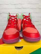 Load image into Gallery viewer, Nike SB Dunk High Strawberry Cough (2021) - 14M
