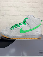 Load image into Gallery viewer, Nike SB Dunk High Silver Box (2016) - 12M
