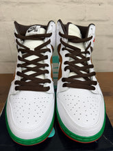 Load image into Gallery viewer, Nike SB Dunk High Cali (2014) - 12M
