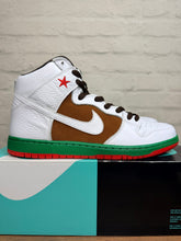 Load image into Gallery viewer, Nike SB Dunk High Cali (2014) - 12M
