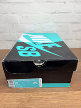 Load image into Gallery viewer, Nike SB Dunk High Cali (2014) - 12M
